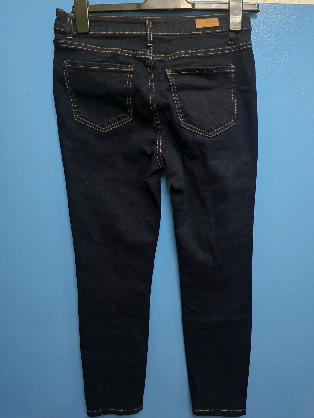 BLEU Women's 6P Dark Wash Stretch Denim Jeans Petite Slim Leg - Picture 2 of 8
